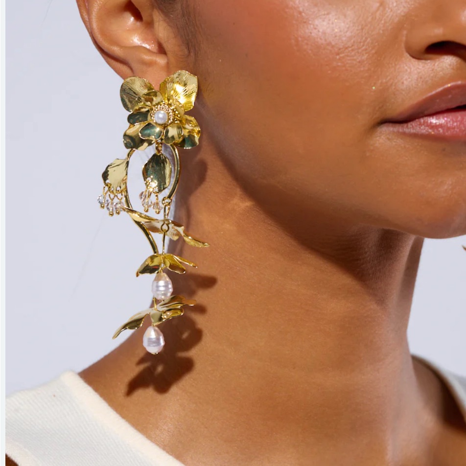 Elegant Gold And Green Floral Drop Earrings 29$